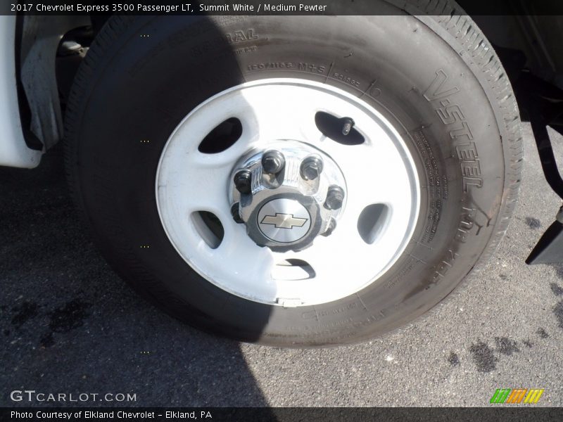 Summit White / Medium Pewter 2017 Chevrolet Express 3500 Passenger LT