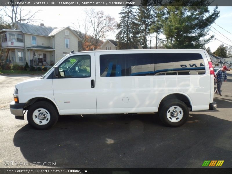 Summit White / Medium Pewter 2017 Chevrolet Express 3500 Passenger LT