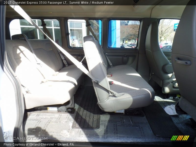 Summit White / Medium Pewter 2017 Chevrolet Express 3500 Passenger LT