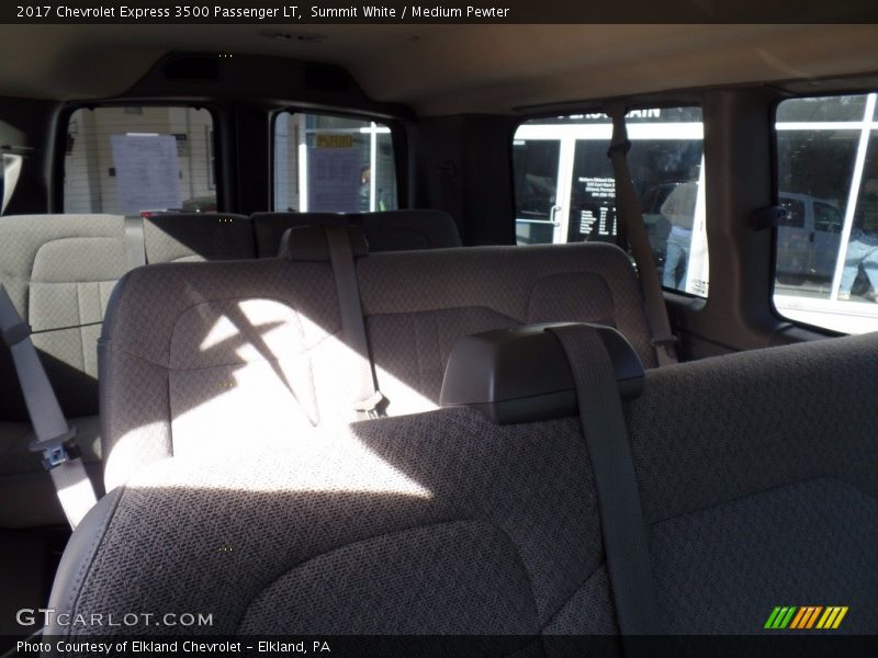 Summit White / Medium Pewter 2017 Chevrolet Express 3500 Passenger LT