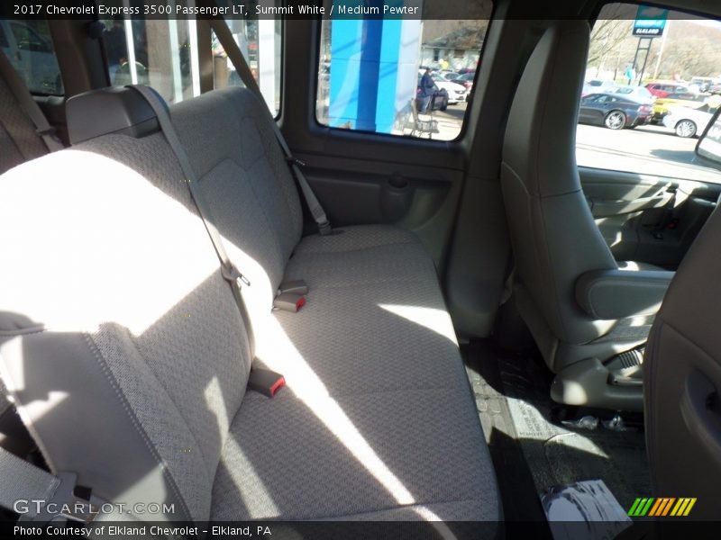 Summit White / Medium Pewter 2017 Chevrolet Express 3500 Passenger LT