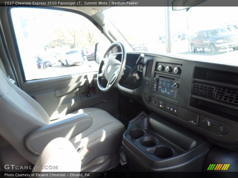 Summit White / Medium Pewter 2017 Chevrolet Express 3500 Passenger LT