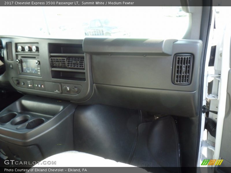 Summit White / Medium Pewter 2017 Chevrolet Express 3500 Passenger LT