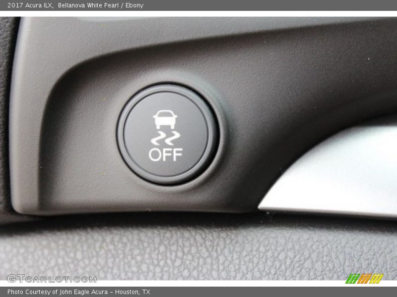 Bellanova White Pearl / Ebony 2017 Acura ILX