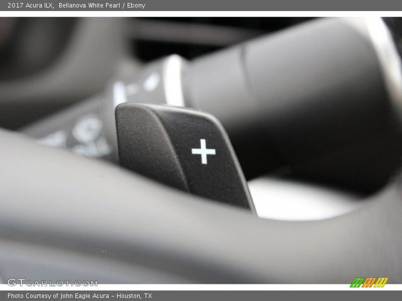 Bellanova White Pearl / Ebony 2017 Acura ILX
