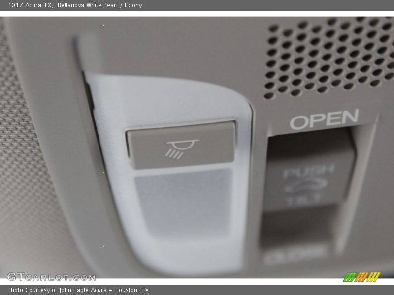 Bellanova White Pearl / Ebony 2017 Acura ILX