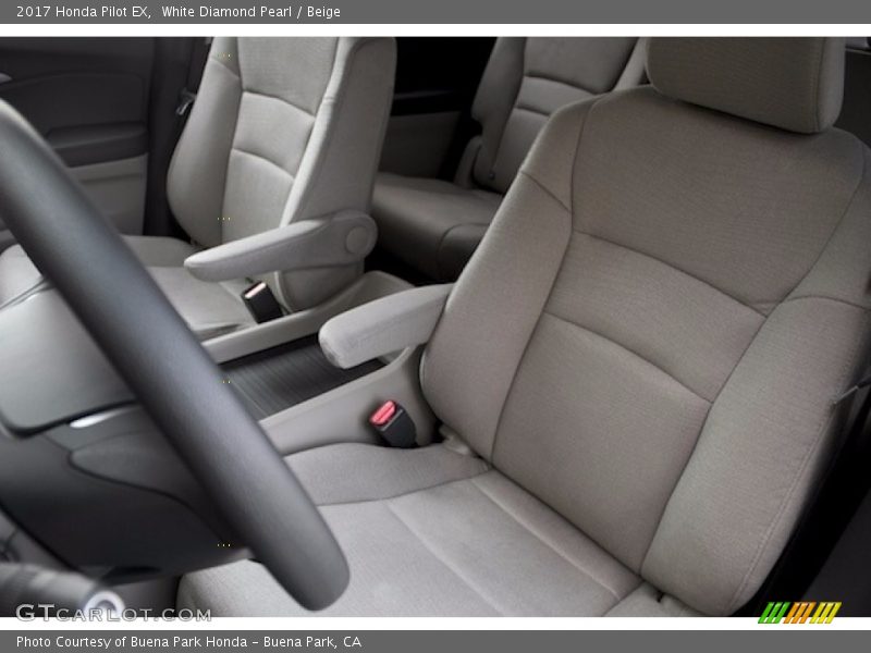 White Diamond Pearl / Beige 2017 Honda Pilot EX