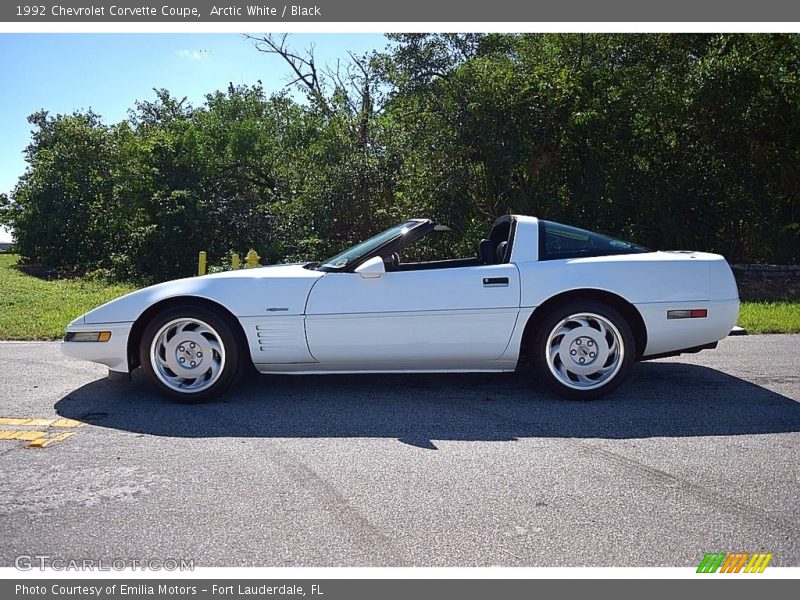 Arctic White / Black 1992 Chevrolet Corvette Coupe
