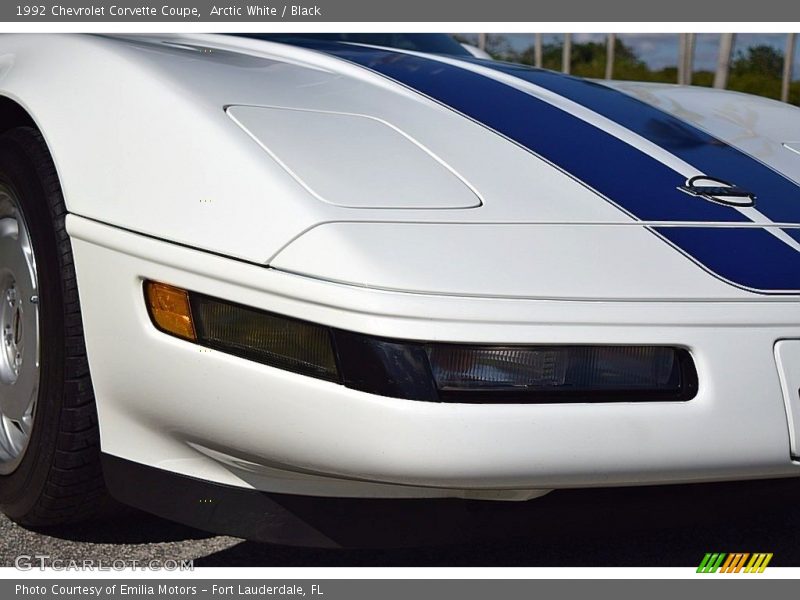 Arctic White / Black 1992 Chevrolet Corvette Coupe