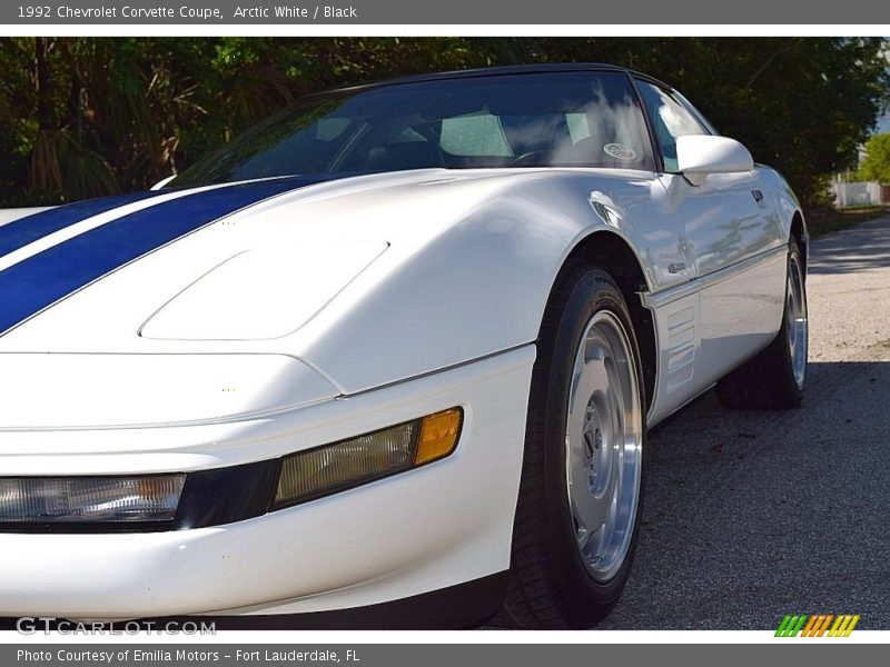 Arctic White / Black 1992 Chevrolet Corvette Coupe