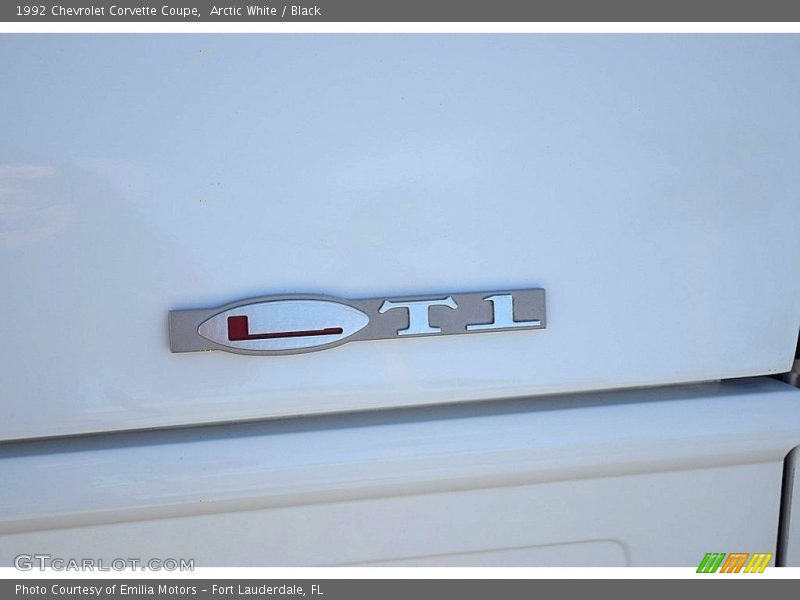 Arctic White / Black 1992 Chevrolet Corvette Coupe