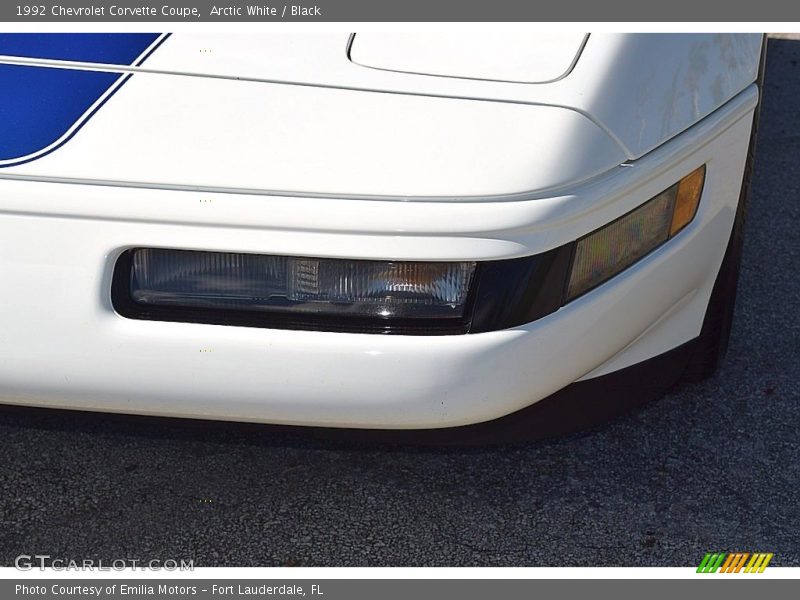 Arctic White / Black 1992 Chevrolet Corvette Coupe