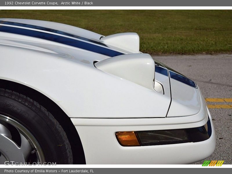 Arctic White / Black 1992 Chevrolet Corvette Coupe