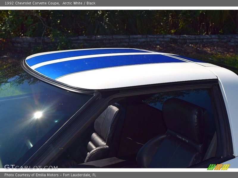Arctic White / Black 1992 Chevrolet Corvette Coupe