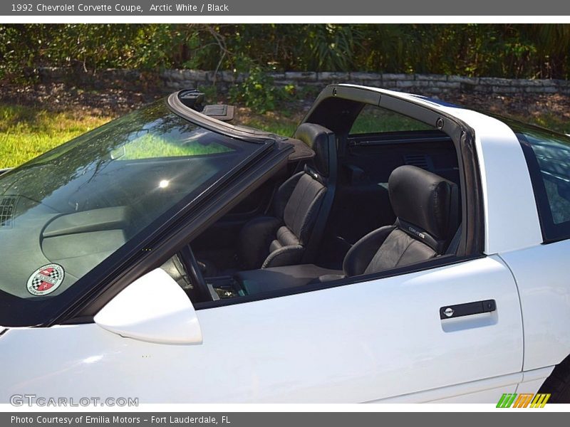 Arctic White / Black 1992 Chevrolet Corvette Coupe