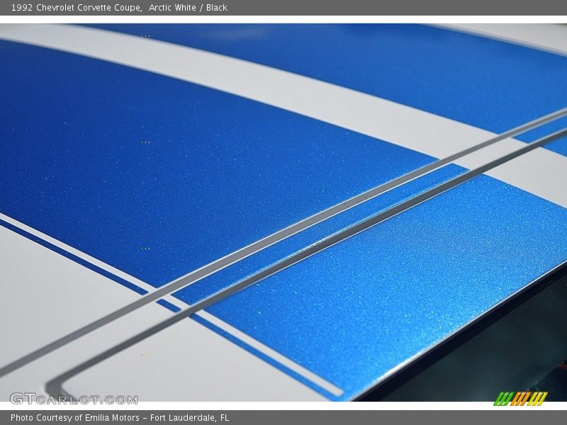 Arctic White / Black 1992 Chevrolet Corvette Coupe