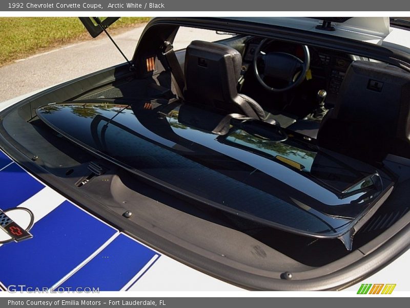 Arctic White / Black 1992 Chevrolet Corvette Coupe