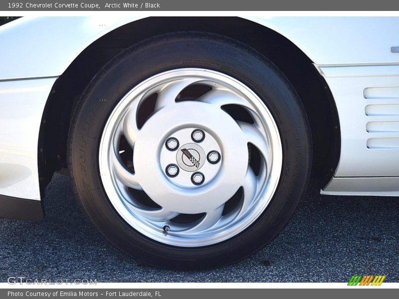 Arctic White / Black 1992 Chevrolet Corvette Coupe