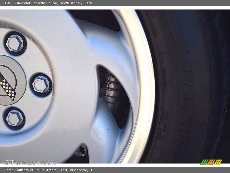 Arctic White / Black 1992 Chevrolet Corvette Coupe