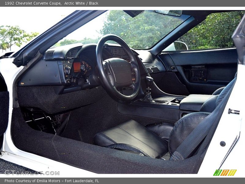 Arctic White / Black 1992 Chevrolet Corvette Coupe