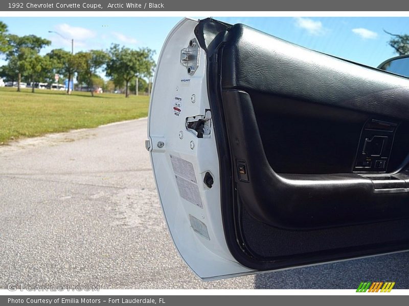 Arctic White / Black 1992 Chevrolet Corvette Coupe