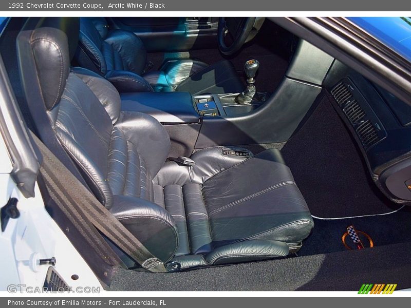 Arctic White / Black 1992 Chevrolet Corvette Coupe