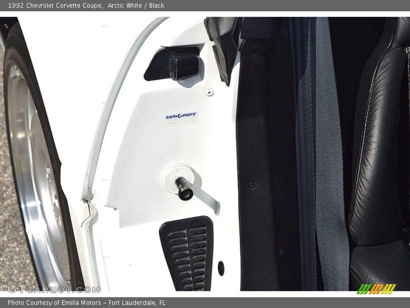 Arctic White / Black 1992 Chevrolet Corvette Coupe
