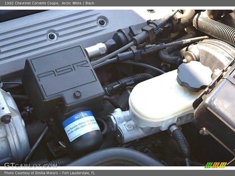 Arctic White / Black 1992 Chevrolet Corvette Coupe
