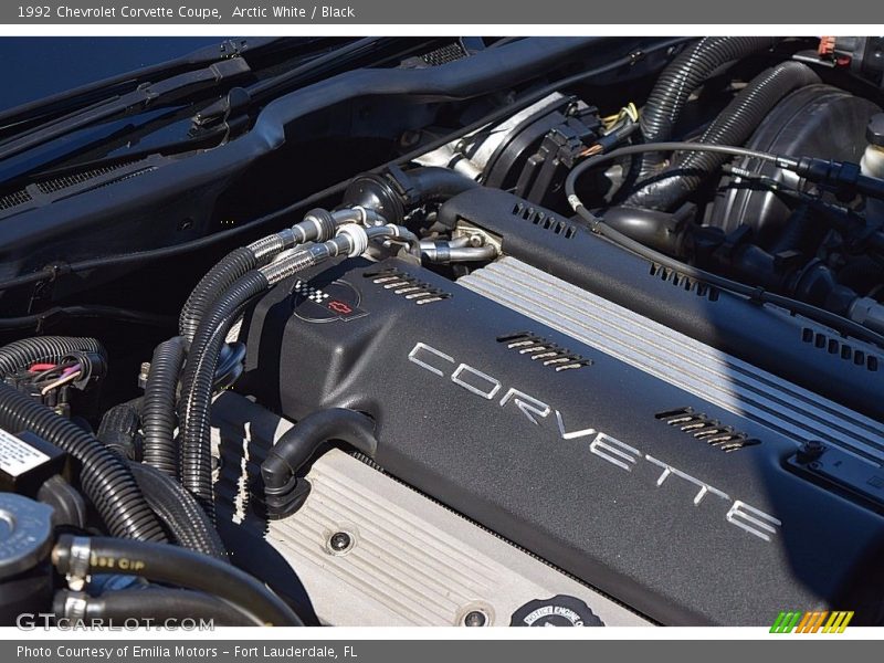 Arctic White / Black 1992 Chevrolet Corvette Coupe