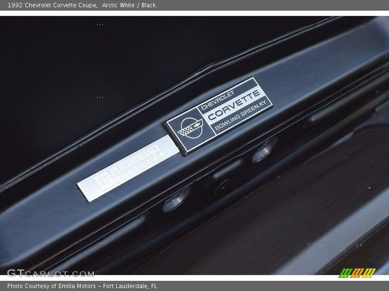 Arctic White / Black 1992 Chevrolet Corvette Coupe