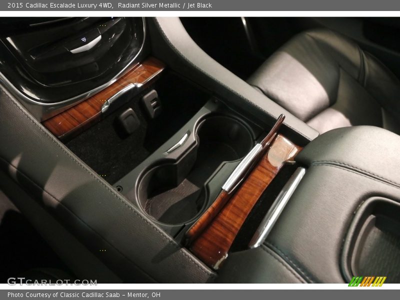 Radiant Silver Metallic / Jet Black 2015 Cadillac Escalade Luxury 4WD