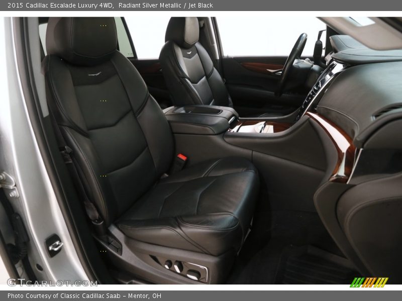 Radiant Silver Metallic / Jet Black 2015 Cadillac Escalade Luxury 4WD