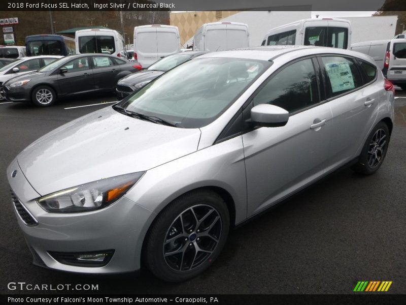 Ingot Silver / Charcoal Black 2018 Ford Focus SEL Hatch