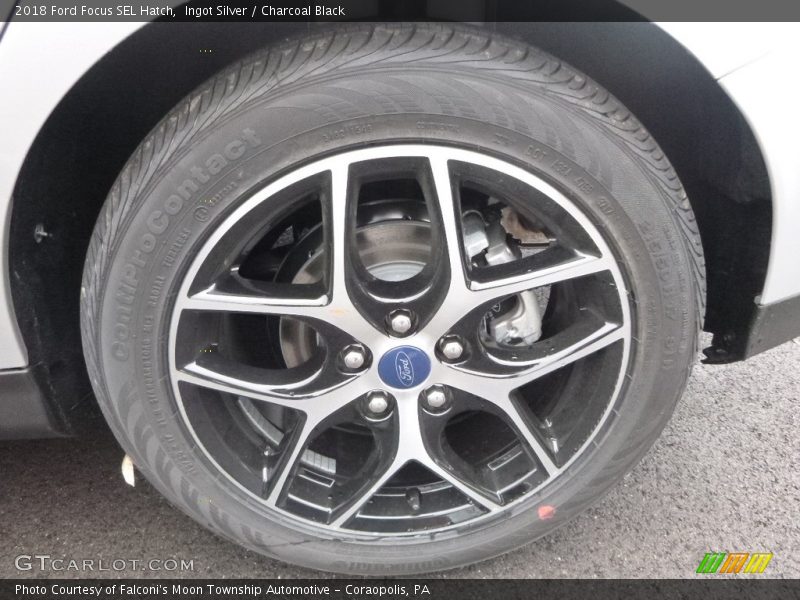 Ingot Silver / Charcoal Black 2018 Ford Focus SEL Hatch