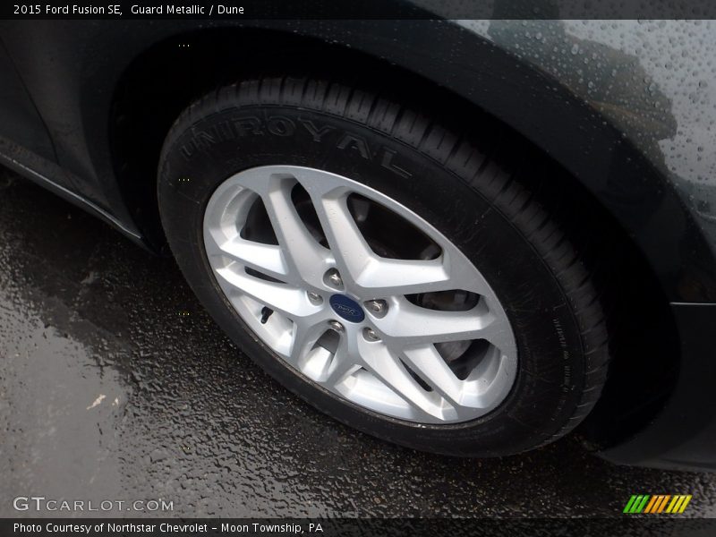 Guard Metallic / Dune 2015 Ford Fusion SE
