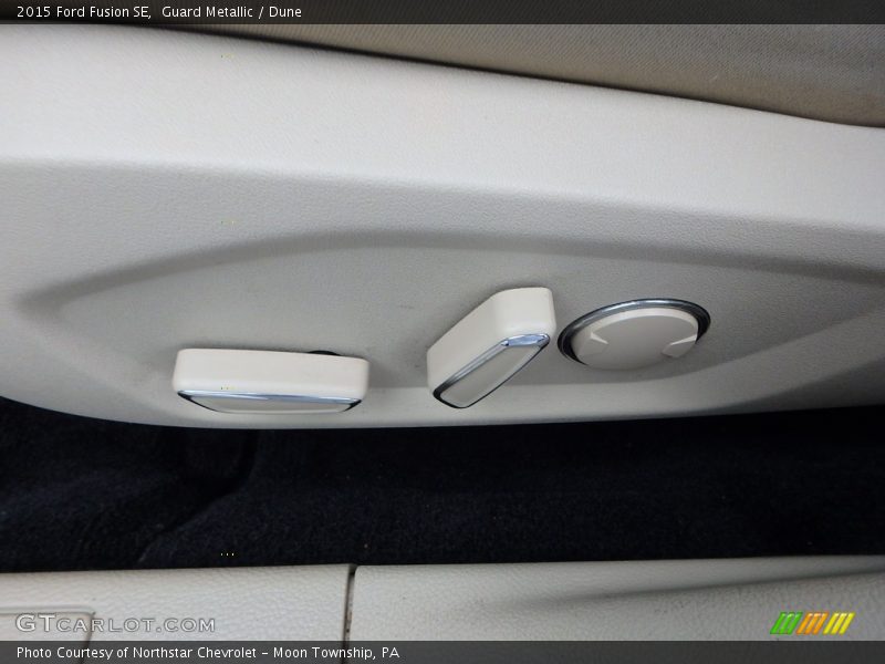 Guard Metallic / Dune 2015 Ford Fusion SE