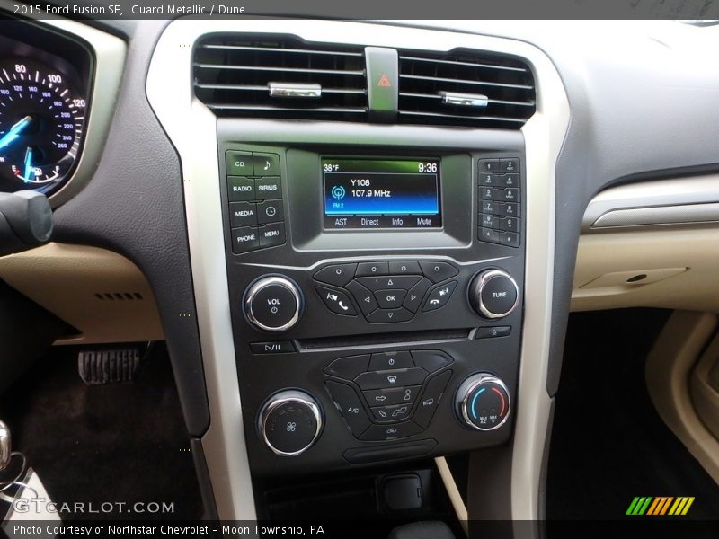 Guard Metallic / Dune 2015 Ford Fusion SE