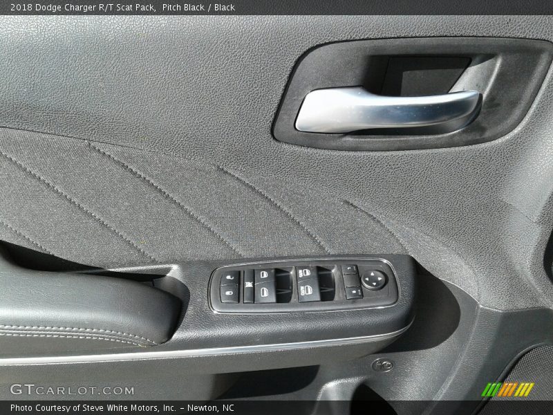 Pitch Black / Black 2018 Dodge Charger R/T Scat Pack