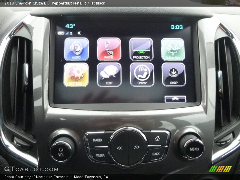 Pepperdust Metallic / Jet Black 2018 Chevrolet Cruze LT