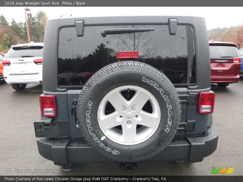 Rhino / Black 2018 Jeep Wrangler Sport 4x4
