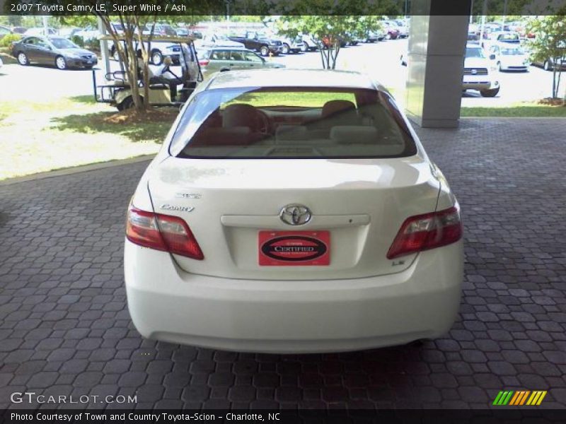 Super White / Ash 2007 Toyota Camry LE