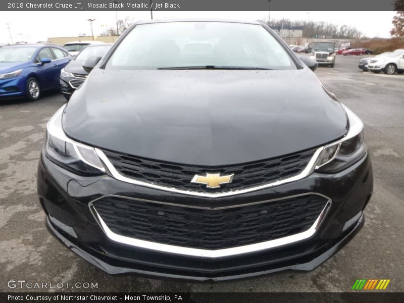 Mosaic Black Metallic / Jet Black 2018 Chevrolet Cruze LT