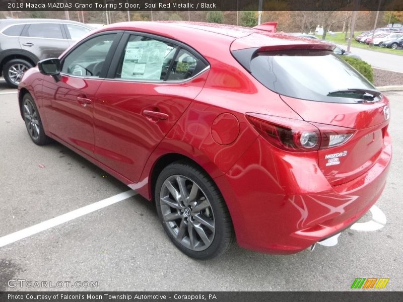 Soul Red Metallic / Black 2018 Mazda MAZDA3 Grand Touring 5 Door