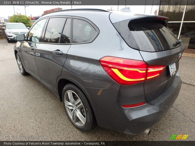Mineral Grey Metallic / Black 2016 BMW X1 xDrive28i