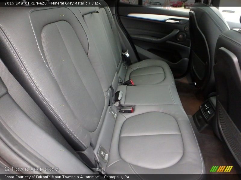 Mineral Grey Metallic / Black 2016 BMW X1 xDrive28i