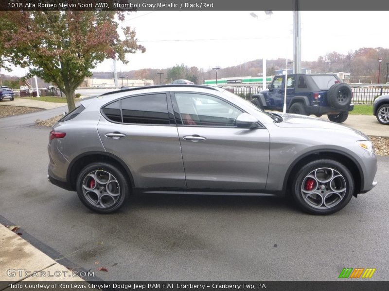 Stromboli Gray Metallic / Black/Red 2018 Alfa Romeo Stelvio Sport AWD