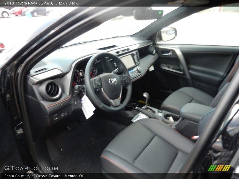 Black / Black 2018 Toyota RAV4 SE AWD