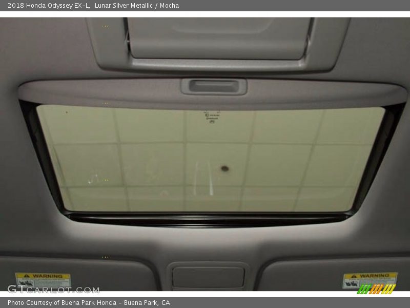 Lunar Silver Metallic / Mocha 2018 Honda Odyssey EX-L