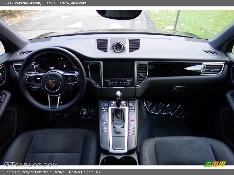 Dashboard of 2017 Macan 