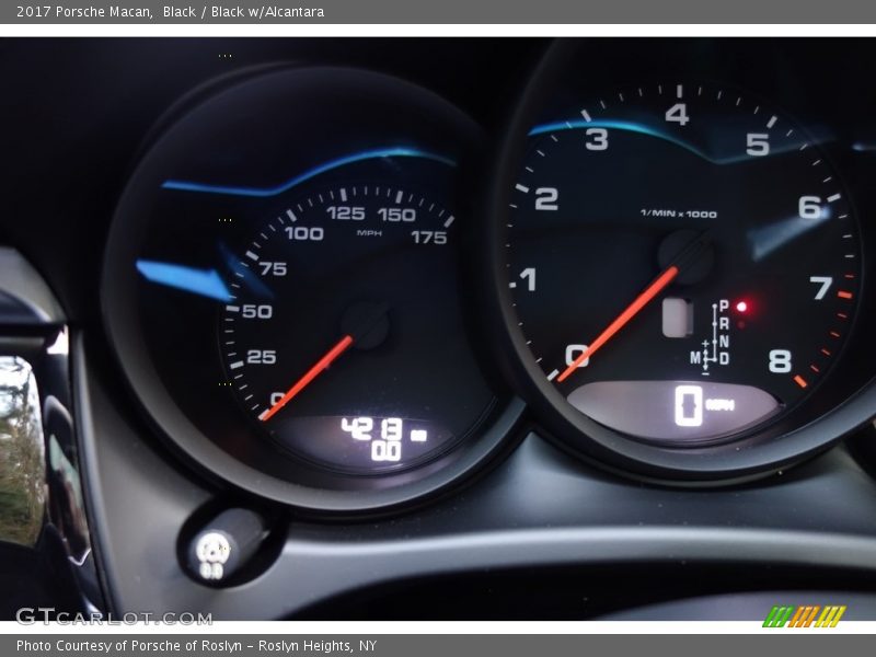  2017 Macan   Gauges